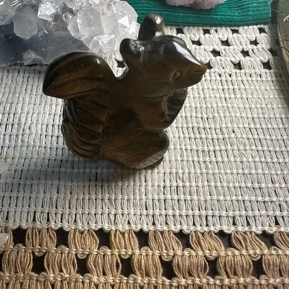 Hand Carved Tiger Eye Squirrel Carving - Picture 1 of 9